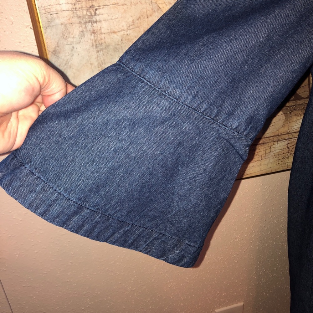 Sz 10 Draper James Chambray Ruffle Shift Dress in Dark Wash - Picture 10 of 16